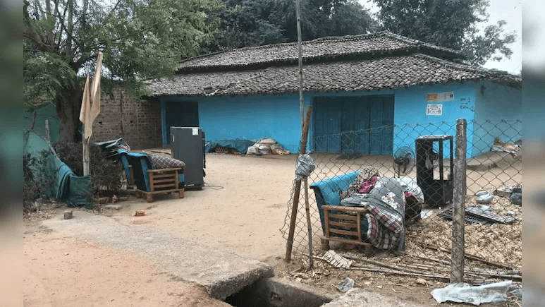 जशपुर पंचायत चुनाव में हार से बौखलाई मां, सौतेली बेटी -बेटा और बहु को घर से निकाला : Jashpur Panchayat elections 1 image 54