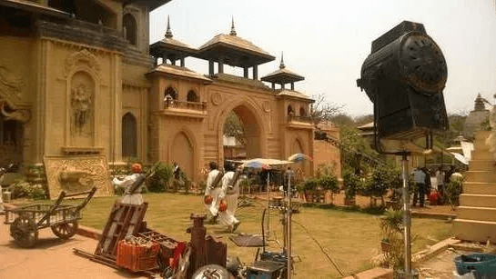GIS समिट में जबलपुर को मिलेगी सौगात, जबलपुर की फिल्म इंडस्ट्री की नई पहचान, फिल्म सिटी बनाने के लिए 3000 करोड़ रुपये का निवेश : Jabalpur's Film Industry 1 image 97