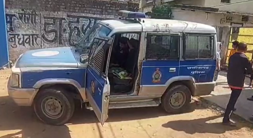 अंबिकापुर बौरीपारा में नवजात का शव मिलने से सनसनी, पुलिस जांच में जुटी: Abandonment of Newborn in Ambikapur 2 Abandonment of Newborn in Ambikapur