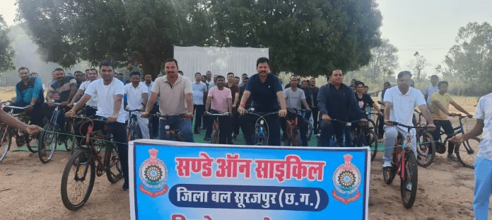 सूरजपुर में फिटनेस का डोज, ASP प्रशांत कुमार ठाकुर ने साइकिल रैली के माध्यम से दिया स्वस्थ जीवन का संदेश : Dose of Fitness in Surajpur 1 image 76
