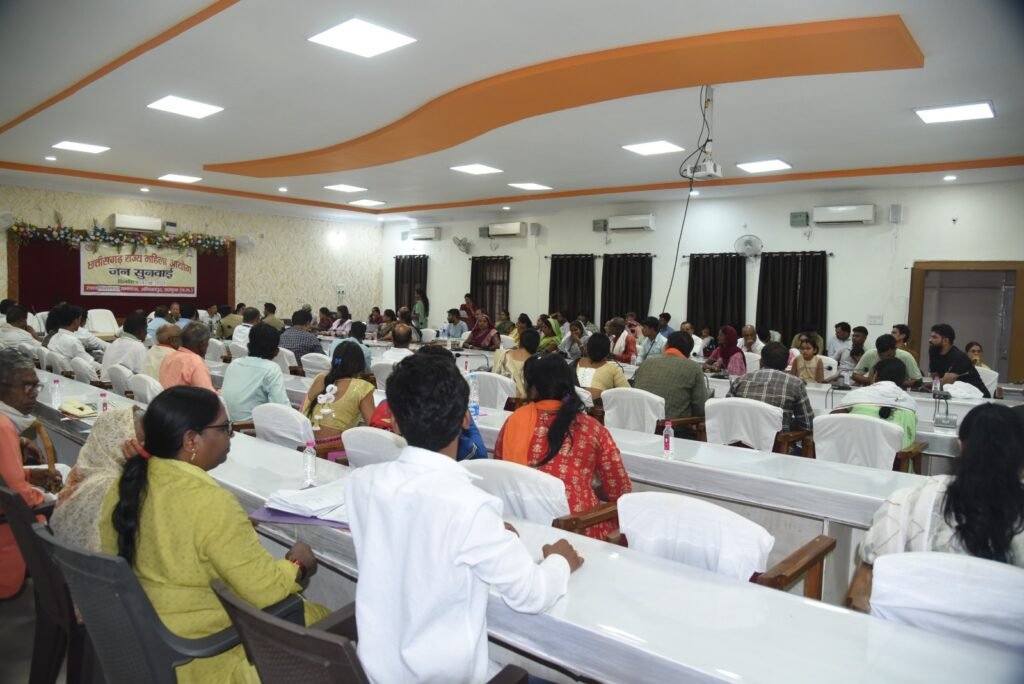 छत्तीसगढ़ महिला आयोग की सुनवाई, हत्या, पुलिस कस्टडी में मारपीट और भरण-पोषण के मामलों में सख्त निर्देश:Hearing of Chhattisgarh Women Commission 3 MAHILA AAYOG 3