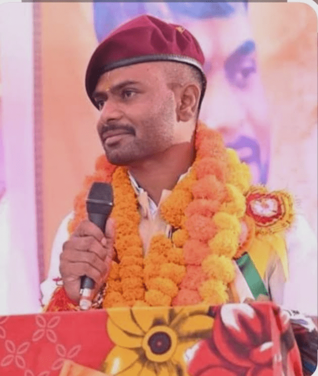 सामाजिक कार्यकर्ता ऋषि राज ने पूछा सवाल आप (पूर्व सैनिक?) कैसे, रामकुमार टोप्पो : Social Worker Rishi Raj Asked the Question 2 image 102