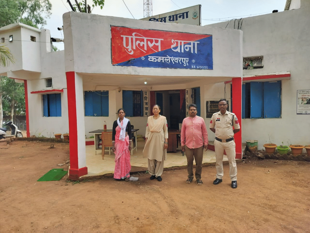सरगुजा मैनपाट में शासकीय चावल गबन का खुलासा, दुकान संचालक और समिति उपाध्यक्ष गिरफ्तार : Government Rice Embezzlement Exposed 1 image 192