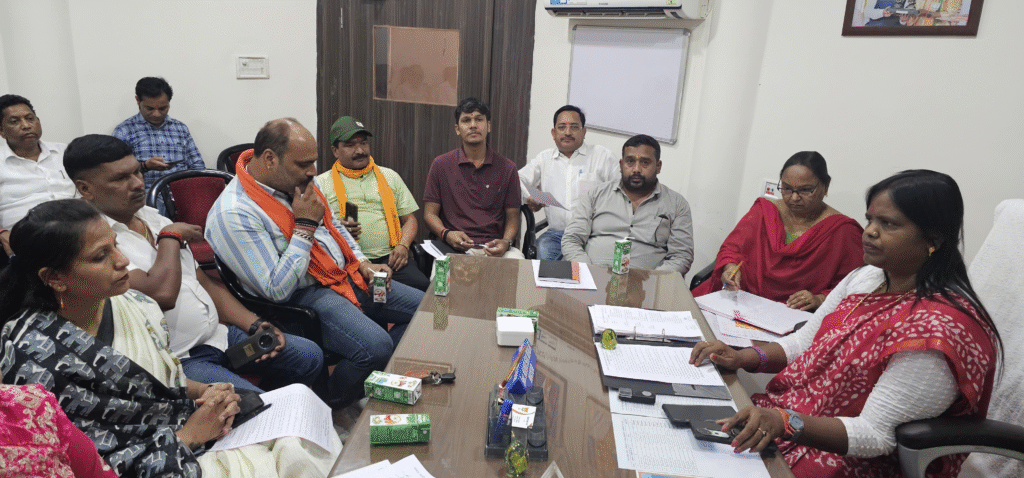 मेयर - इन- कौंसिल की बैठक हेतु एजेण्डा, कार्यालय महापौर नगर पालिक निगम, अम्बिकापुर : Agenda for the Meeting of Mayor-in-Council 4 image 213