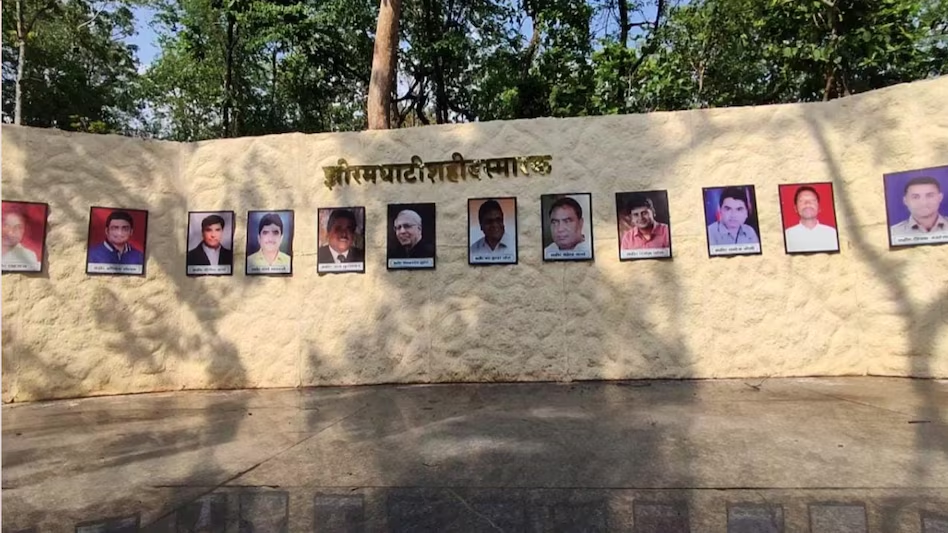 झीरम घाटी हत्याकांड: 25 मई 2013 की त्रासदी के 12 साल बाद, पीड़ित परिवारों को न्याय मिलने की उम्मीद और नक्सलियों के खात्मे की ओर बढ़ता छत्तीसगढ़ : Jheeram Ghati Massacre 1 image 332