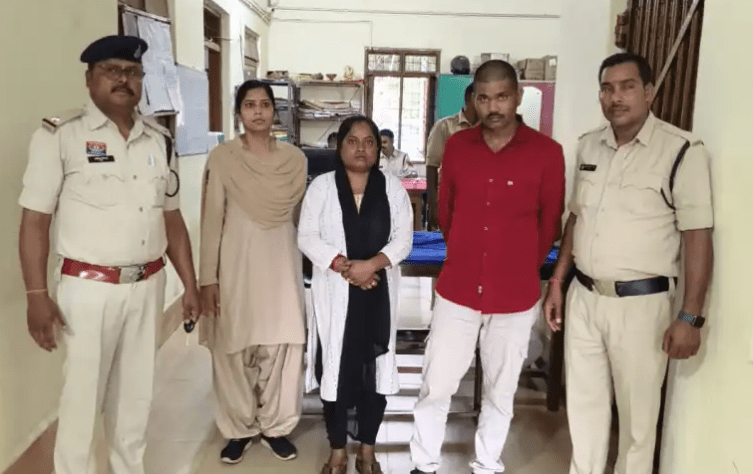 गांधीनगर पुलिस ने नशीले इंजेक्शन और सिरप की तस्करी में महिला समेत दो आरोपी पकड़े : Smuggling Narcotic Injections and Syrup 2 image 441