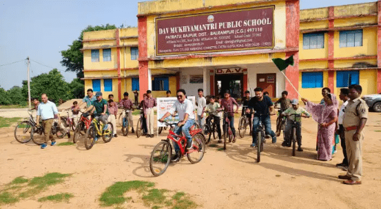 डीएवी मुख्यमंत्री पब्लिक स्कूल पतरातु में "संडे ऑन साइकिल" रैली का सफल आयोजन : Sunday on Cycle 1 image 21