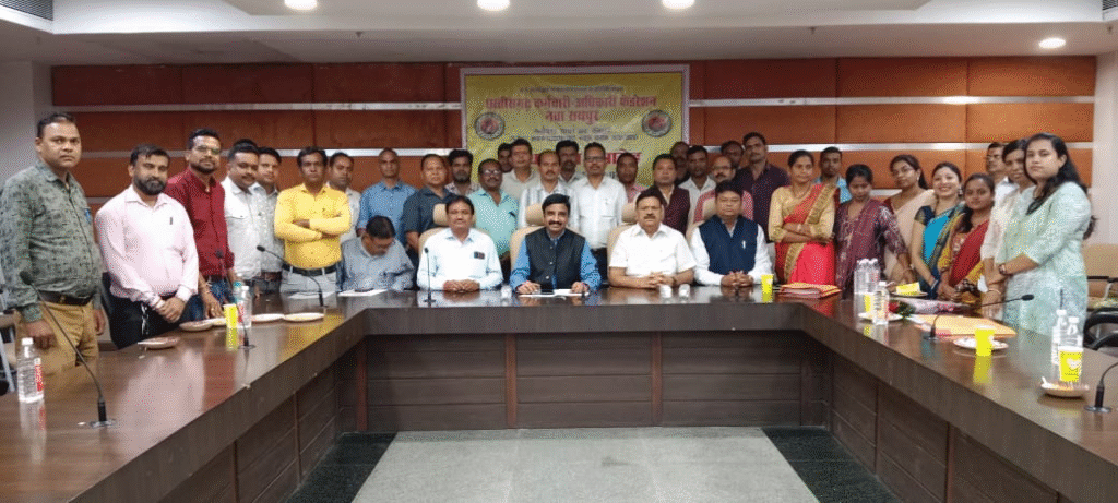 पांच दिवसीय कार्य प्रणाली को जारी रखने के समर्थन में फेडरेशन के सभी संगठनों ने पारित किया प्रस्ताव और भव्य शपथ ग्रहण समारोह : Support of Continuing the Five-Day Working System 2 image 339