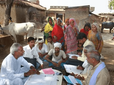 डिजिटल होगी जनगणना 2027: इंटरनेट, स्मार्टफोन, पानी, गैस, वाहन और अनाज पर केंद्रित 6 नए सवाल होंगे शामिल : Census 2027 will be Digital 1 image 417