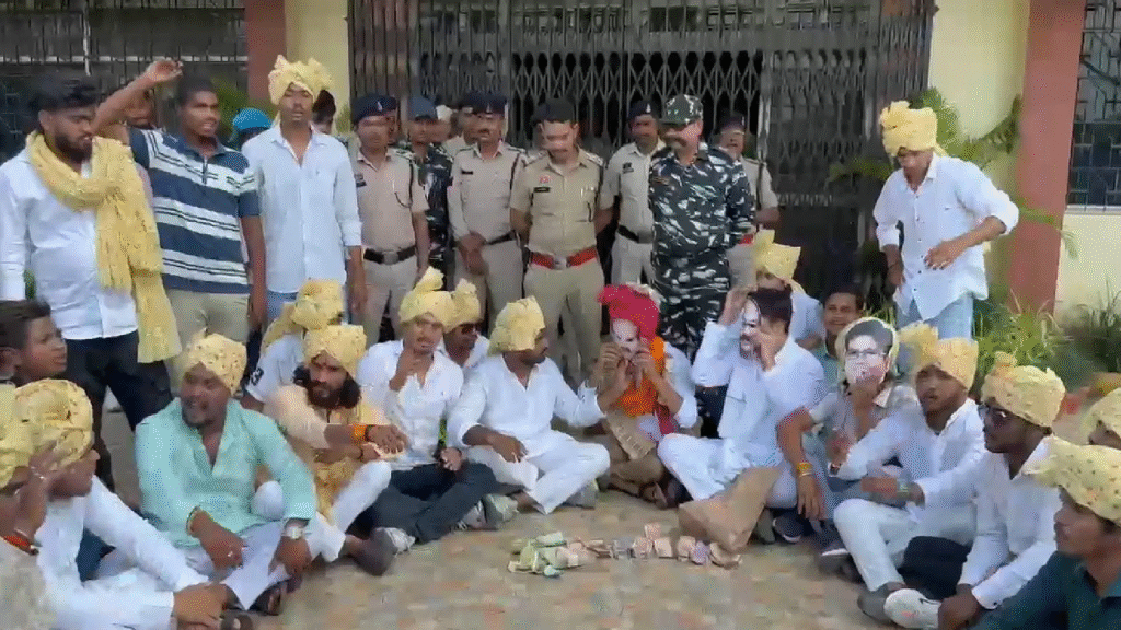 इंदिरा गांधी कृषि विश्वविद्यालय में 7 करोड़ के घोटाले के आरोप पर NSUI का भ्रष्टाचार मार्च और विरोध प्रदर्शन : Rs 7 Crore Scam in IGAU 1 image 56
