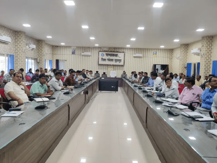शासकीय कार्यालयों में ई-ऑफिस प्रणाली को लेकर अधिकारियों-कर्मचारियों का प्रशिक्षण सम्पन्न : E-Office System in Government Offices 2 image 565