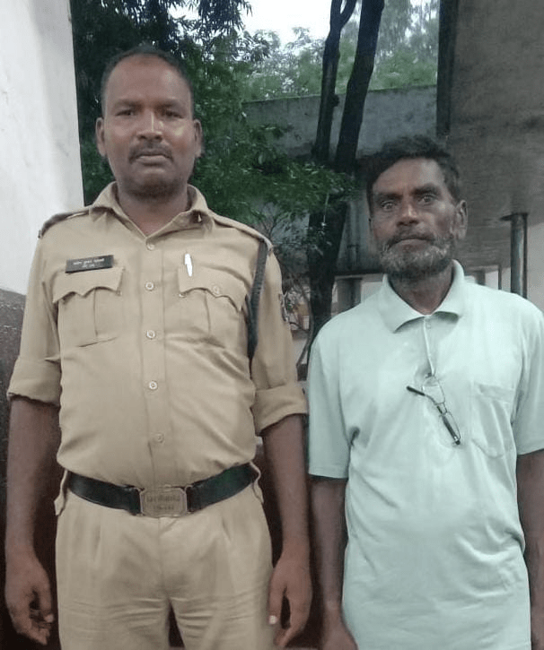 पूर्व जमीन विवाद की रंजिश पर से अपहरण की घटना कारित कर फिरौती की रकम मांगने के मामले मे 02 आरोपी गिरफ्तार : 02 Accused Arrested in the Case of Kidnapping 2 image 681