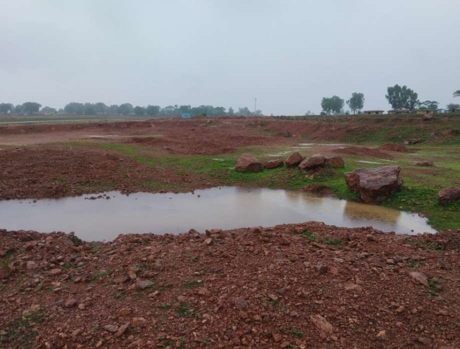 मैनपाट में अवैध बॉक्साइट खनन पर विधायक की सख्ती, दो खदानें सील: MLA's Strictness on Illegal Bauxite Mining in Mainpat 1 Screenshot 2025 07 03 09 04 33 05 40deb401b9ffe8e1df2f1cc5ba480b12