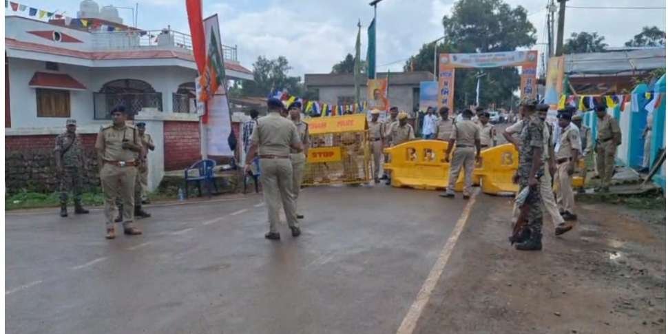 खाद-बीज संकट पर मुख्यमंत्री से मिलने जा रहे अमरजीत भगत पुलिस हिरासत में : Amarjeet Bhagat in Police Custody 1 Screenshot 2025 07 09 15 40 40 86 40deb401b9ffe8e1df2f1cc5ba480b12
