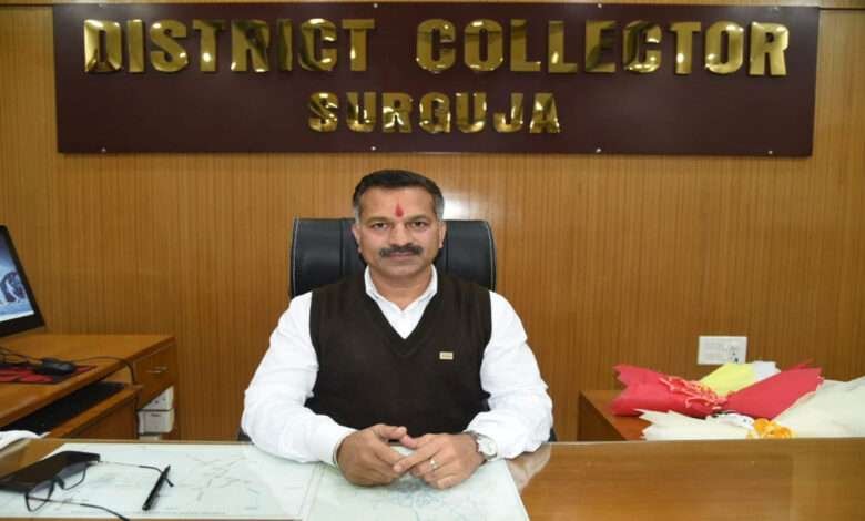 अंबिकापुर: संभाग मुख्यालय के डबल लॉक गोदाम से गायब हो गया 58 लाख का खाद, गड़बड़ी करने वाले कर्मचारी पर होगा एफआईआर : Fertilizer Disappeared from the Double locked Warehouse 1 Untitled 10 3 780x470 1