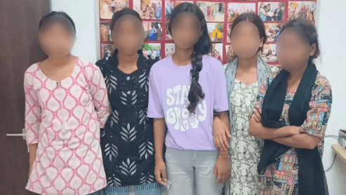 भिलाई से भागी नाबालिग लड़कियां हीरोइन बनने मुंबई जा रही थीं, घर का गैस चूल्हा बेचकर भागे , नागपुर से सुरक्षित बरामद : From Bhilai were Going to Mumbai to Become Heroines 1 image 179