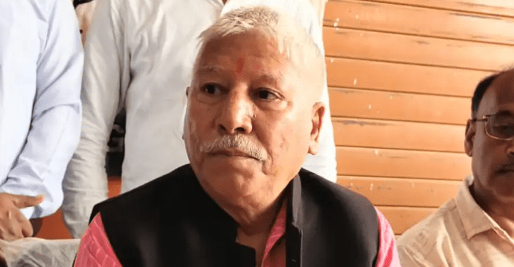 कुसमी में किसानों की समस्याओं और सड़क-बिजली के मुद्दों पर जिला कांग्रेस अध्यक्ष ने की प्रेस वार्ता : District Congress President Held a Press Conference in Kusmi 2 image 81