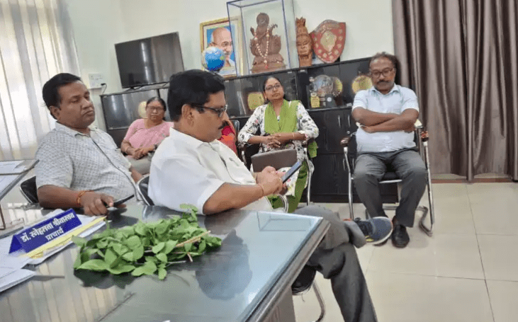 व्यापम परीक्षा नियम कड़े, सरगुजा में केंद्राध्यक्षों को नए निर्देशों की दी जानकारी : Centre Heads in Surguja Informed New Instructions of Vyapam 2 image 97