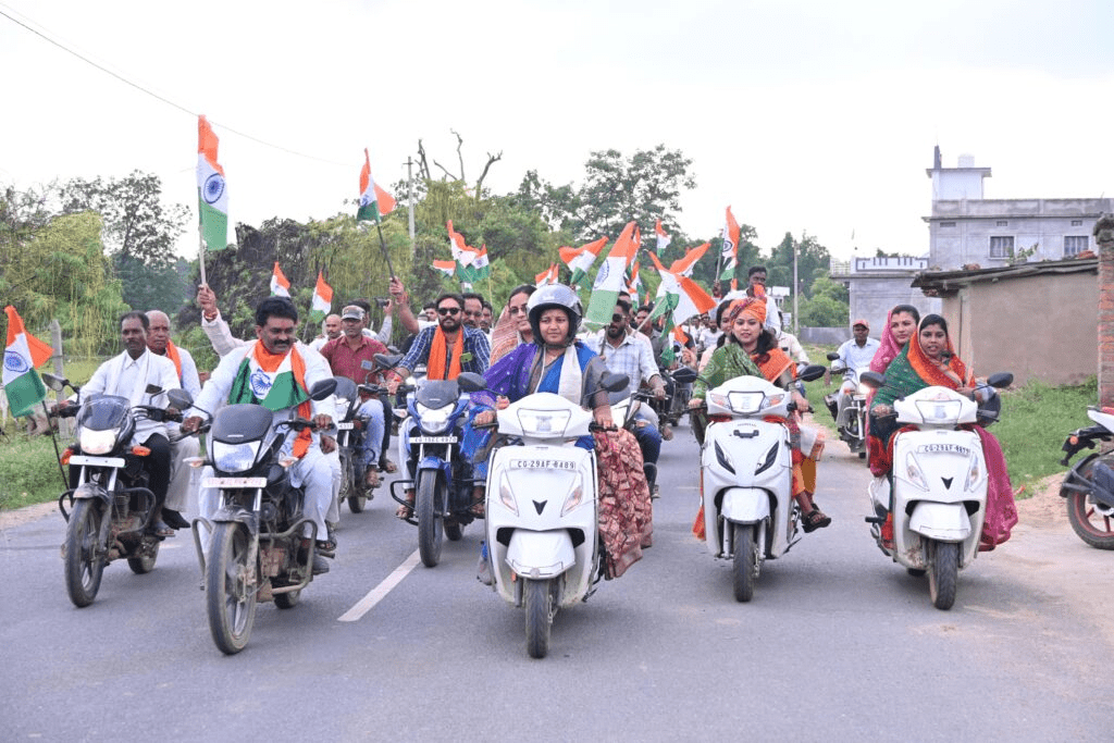 हर घर तिरंगा अभियान में छत्तीसगढ़ में जोश, मंत्री लक्ष्मी राजवाड़े ने बढ़ाया उत्साह : Chhattisgarh is Enthusiastic About the Tricolor Campaign in Every Home 3 image 188