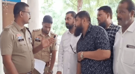 होता रहा प्यार का खेल, पति ने मोबाइल से पत्नी को फटकारा-तलाक, पुलिस ने दर्ज किया मुकदमा : Husband Scolded his Wife Over the Phone and Asked for Divorce 1 image 73