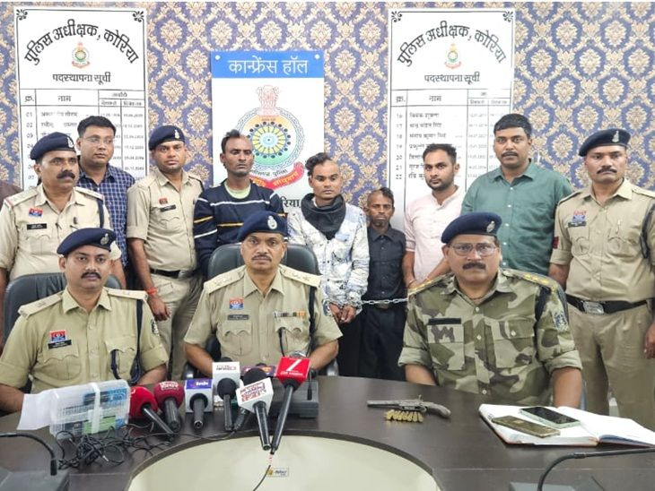 पारिवारिक विवाद बना जानलेवा, नाराज दामाद ने सास-ससुर को बांधकर पेट्रोल बम से झोंका : Angry son-in-law ties up mother-in-law and father-in-law pelts them with petrol bombs in Koriya 2 image 42