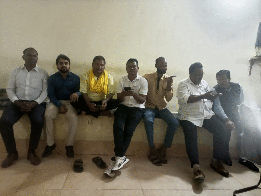 अंबिकापुर में मुख्यमंत्री विरोध प्रदर्शन: कार्यक्रम के दौरान नारेबाजी और राजनीतिक विवाद : Chief Minister protests in Ambikapur 4 image 64