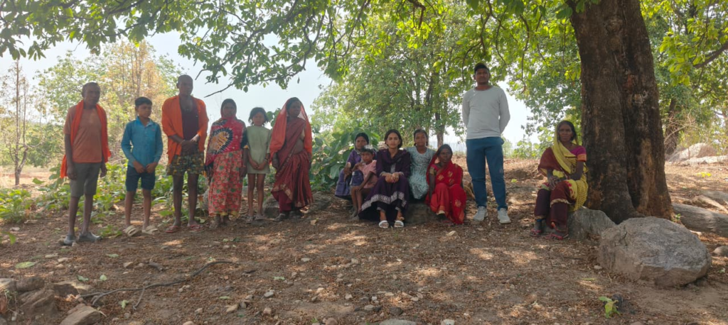 सूरजपुर में ढोडही और तालाब का दूषित पानी बना सहारा,,, भैयाथान के ग्रामीणों ने दी उग्र आंदोलन की चेतावनी : In Surajpur Contaminated Water from Ditches and Ponds Becomes the Only Resort 4 image 14